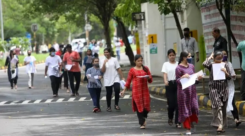 UGC-NET പരീക്ഷയിൽ ഇത് ആദ്യത്തെ പ്രതിസന്ധിയല്ല. 2024 ജൂണിൽ പരീക്ഷയുടെ സമഗ്രതയിൽ സംശയം ഉയർന്നതിനെ തുടർന്ന് രാജ്യവ്യാപകമായി പരീക്ഷ തന്നെ റദ്ദാക്കി വീണ്ടും നടത്തിയിരുന്നു.
