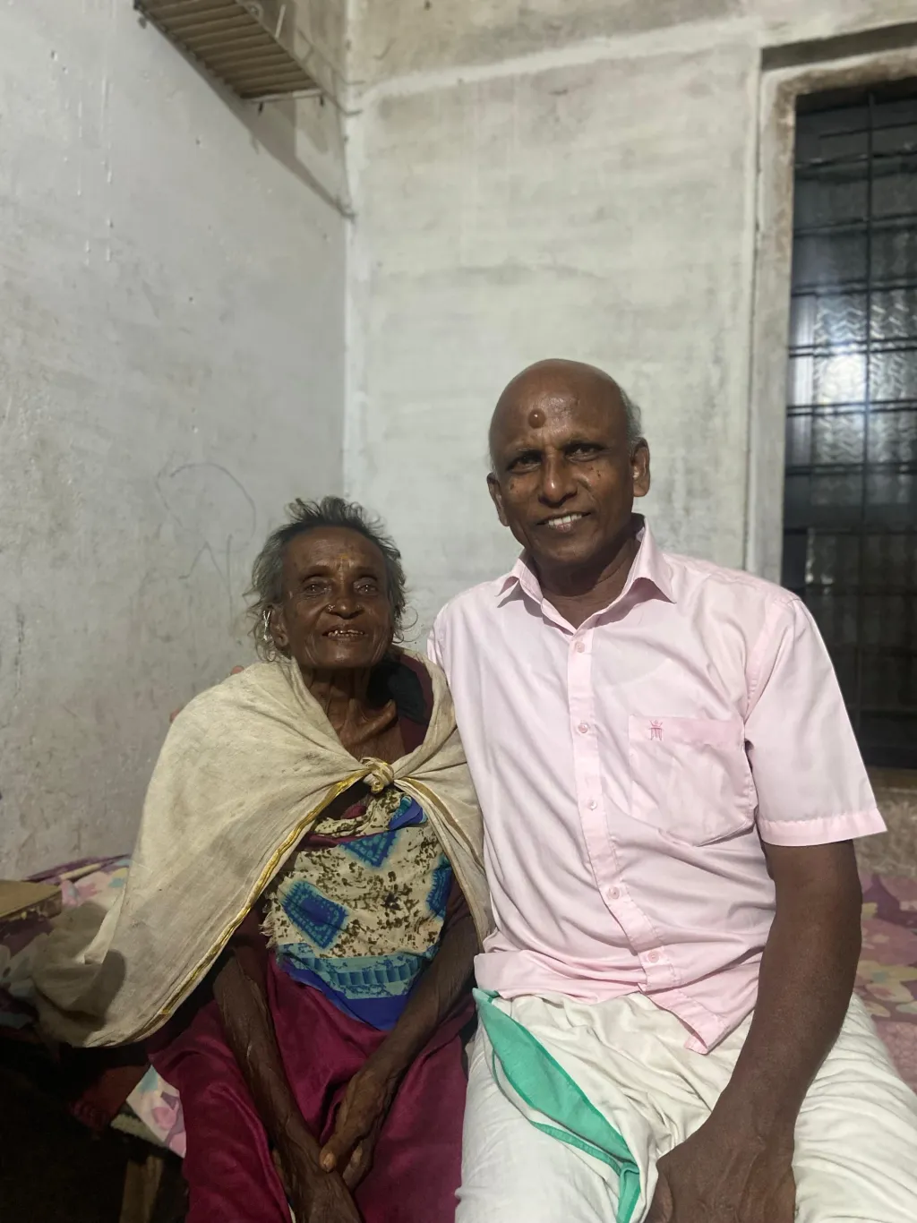 ബൊമ്മിയമ്മ ഗീതാനന്ദനോടൊപ്പം
