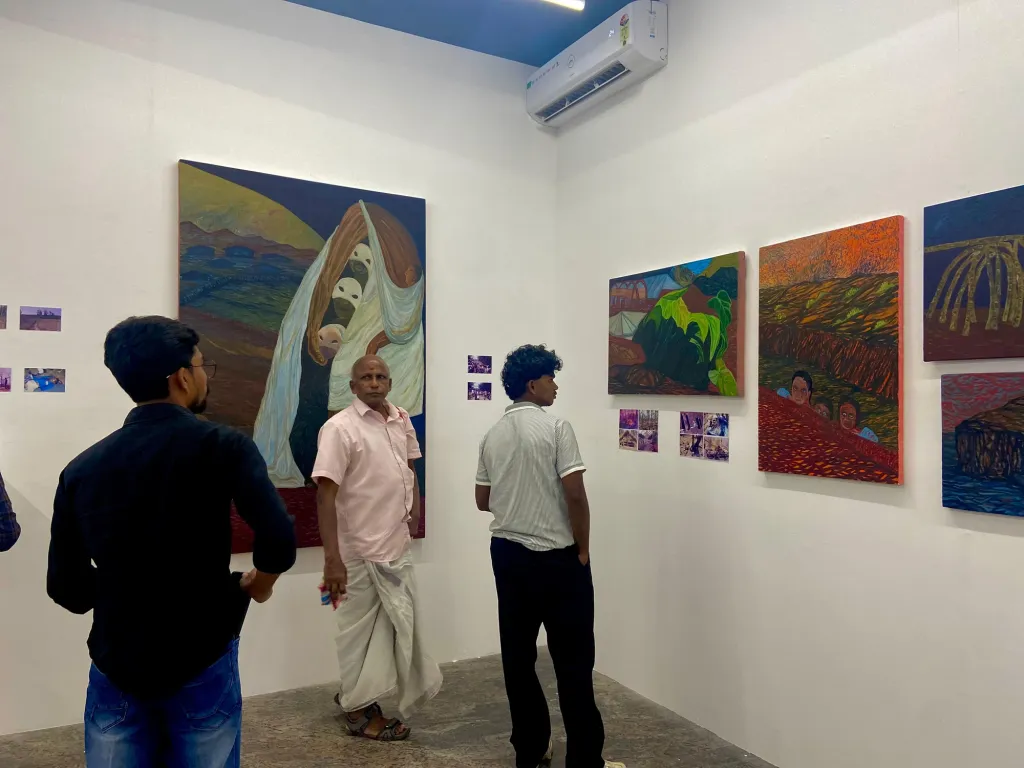 രാഹുൽ ബസ്കിയുടെ ചിത്രപ്രദർശനത്തിൽനിന്ന്.