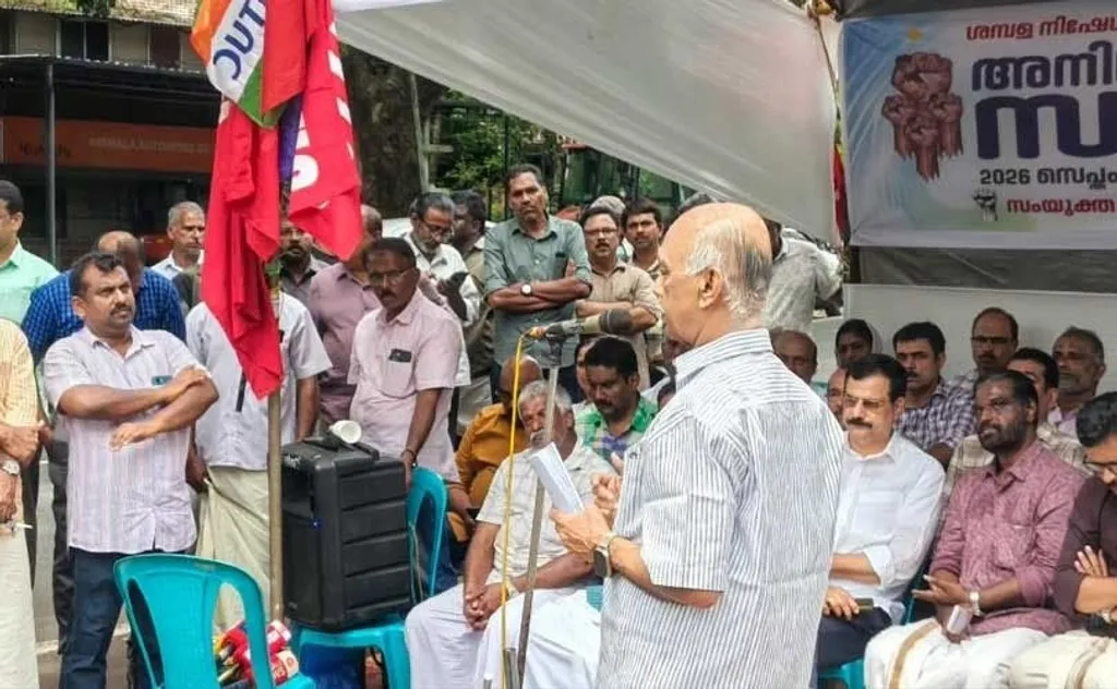 ഏതു സാഹചര്യത്തിലും ഗ്രാറ്റുവിറ്റി നിർബന്ധിതമായ വ്യവസ്ഥ നിലനിൽക്കുന്ന രാജ്യത്ത് ജോലിയിൽ തുടർന്നാൽ ആ തുക കിട്ടിയേക്കില്ലെന്ന ഭീഷണിയിലൂടെ തൊഴിലാളികളുടെ രാജിക്ക് സമ്മർദം ചെലുത്തുന്നതാണ് യഥാർഥത്തിൽ മാനേജ്മെൻറ് ഓഫറിൻറെ കാതൽ.