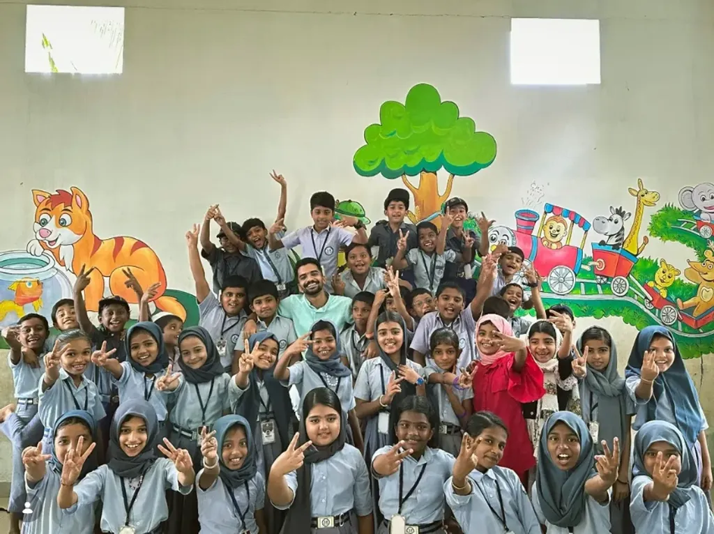 വിദ്യാർത്ഥികളെ വീഡിയോ കാണുന്ന ആളായി മാത്രം കാണാതെ അത് നിർമ്മിക്കുന്ന ആളാക്കുമ്പോൾ ചിത്രം മാറുന്നു.