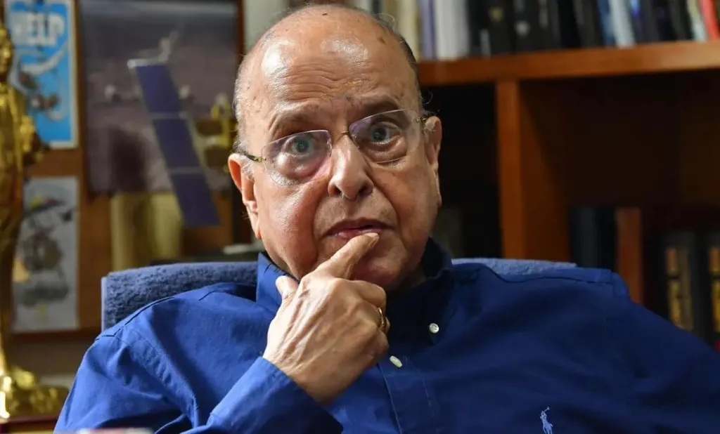പ്ലാനിംഗ് കമ്മീഷൻ അംഗമായിരുന്ന ഡോ. കെ. കസ്തൂരിരംഗൻ. കസ്തൂരിരംഗൻ റിപ്പോർട്ടിന്റെ ചുവടുപിടിച്ച് 2014 മാർച്ച് 10-നാണ് പരിസ്ഥിതി സംരക്ഷണ നിയമപ്രകാരം കേന്ദ്ര പരിസ്ഥിതി മന്ത്രാലയം ആദ്യത്തെ കരട് വിജ്ഞാപനം പുറപ്പെടുവിക്കുന്നത്.