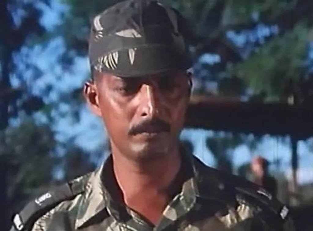 Patekar fought for our country during the Kargil War for two months making use of the intense military training that he underwent for the movie Prahaar.