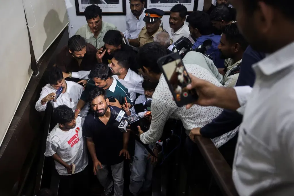 SFI, DYFI തുടങ്ങിയ സംഘടനകൾ ഇതര ഇടതുപക്ഷ വിദ്യാർത്ഥി യുവജന സംഘടനകളുമായും സി.ജെ.പിയുമായും ഏകോപിച്ച് സമരപാതയിലൂടെ മുന്നോട്ടുനീങ്ങുകയാണ്.