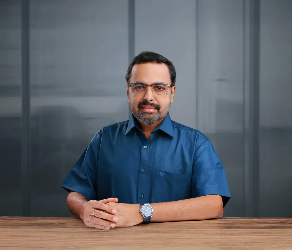 നരേന്ദ്രന്റെ വിമർശനം കർത്താവിലല്ല, മറിച്ച് പാഠത്തിൽ ജാഗ്രത പുലർത്തുകയാണ് ചെയ്യുന്നത്.